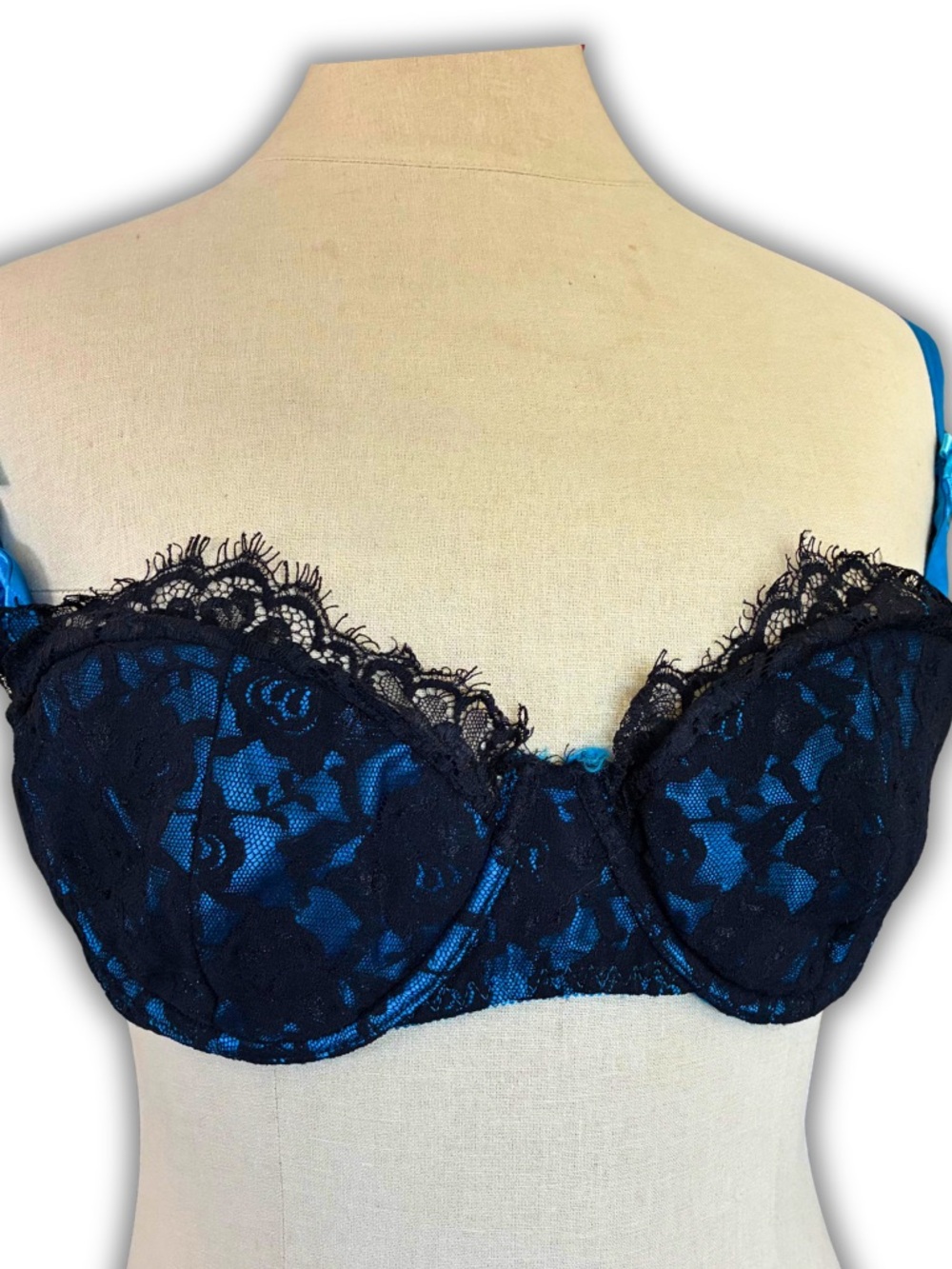 Vintage FOH bra NWT